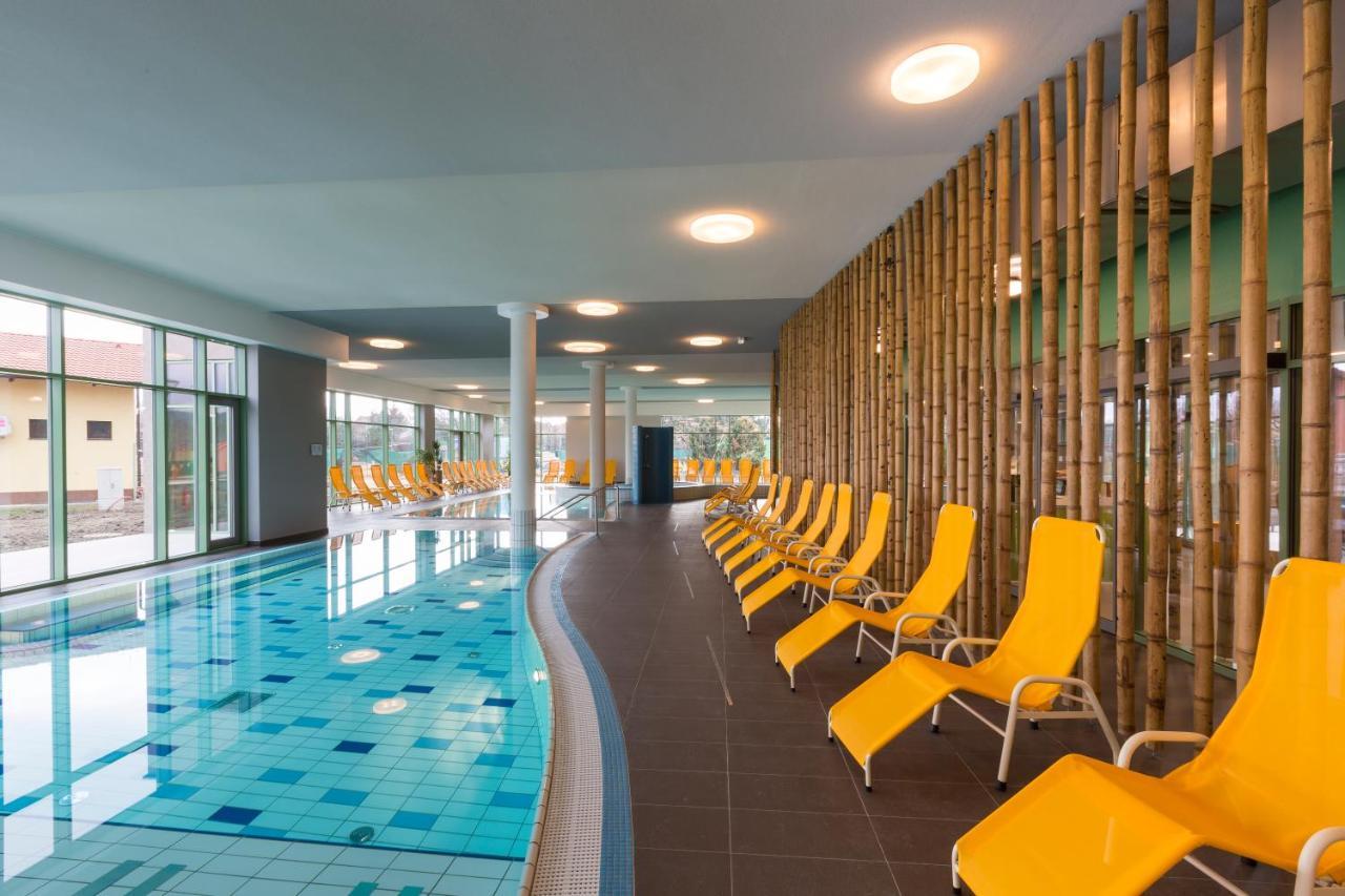 Wellness Hotel Thermal Štúrovo Exterior foto